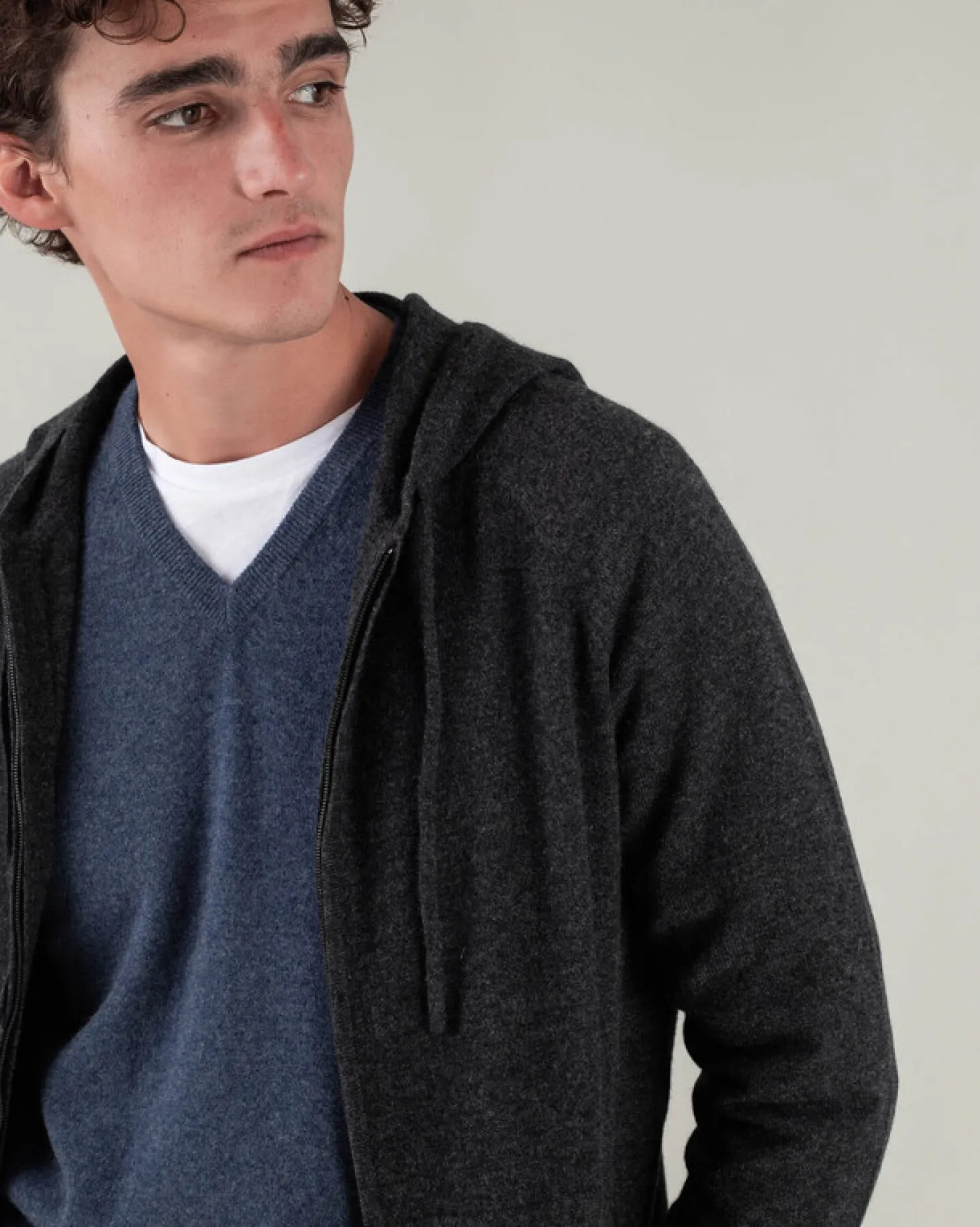 Gilet Cachemire A Capuche Zippe Homme