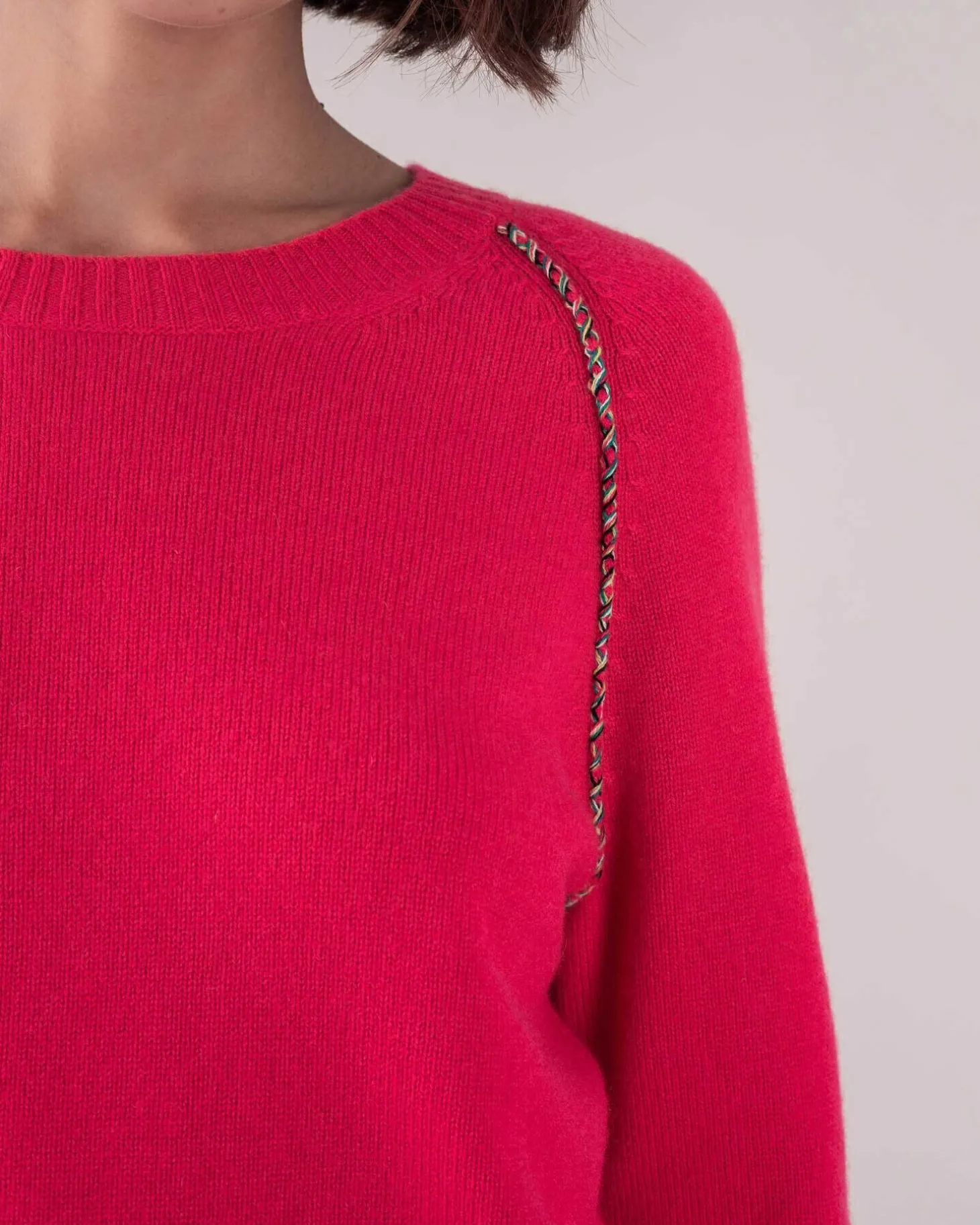 Pull Cachemire Col Rond Pasepoil Raglan