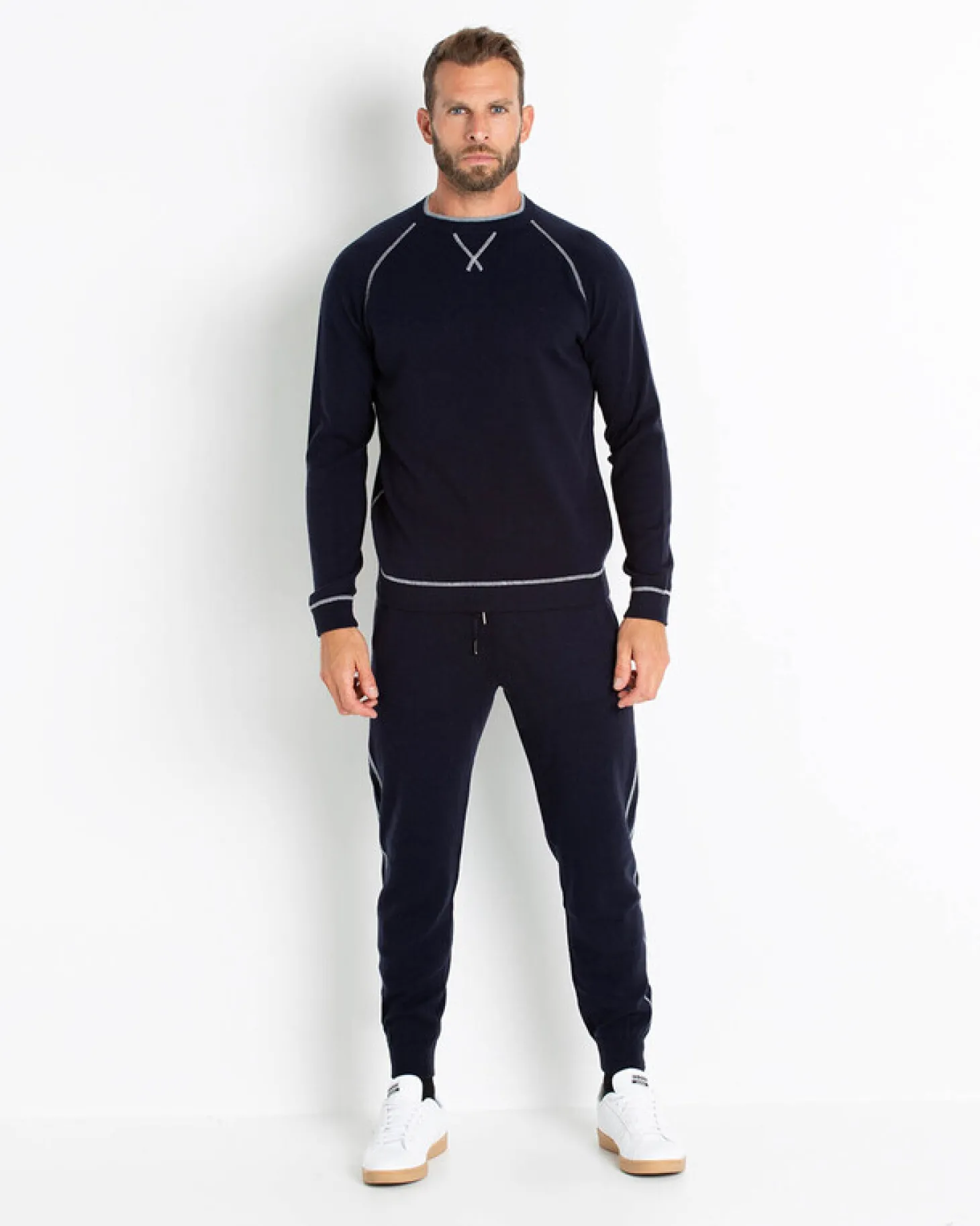 Sweat Cachemire Coutures Contrastees
